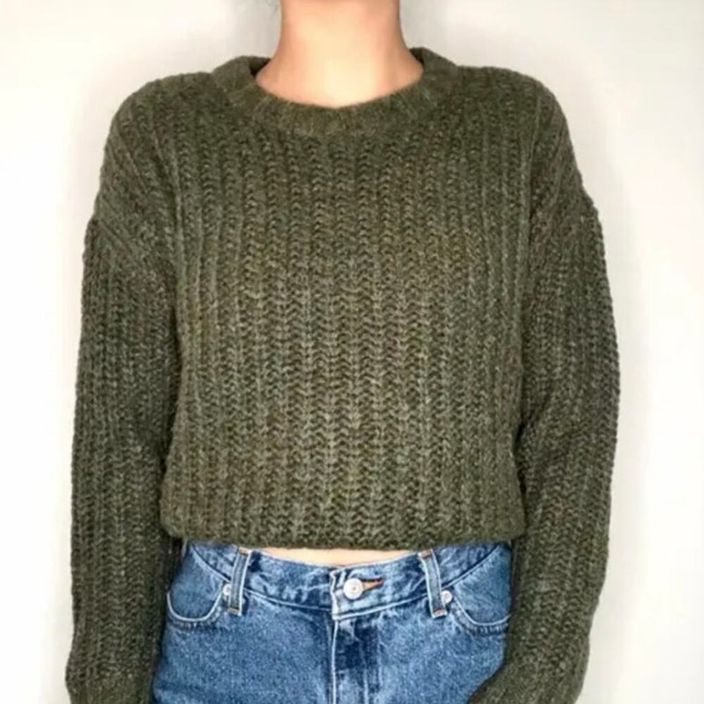 American Eagle Olive Green Chunky Knit Crewneck Sweater Women’s Size Small EUC